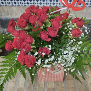 Rosas ramificadas con Pick corazón